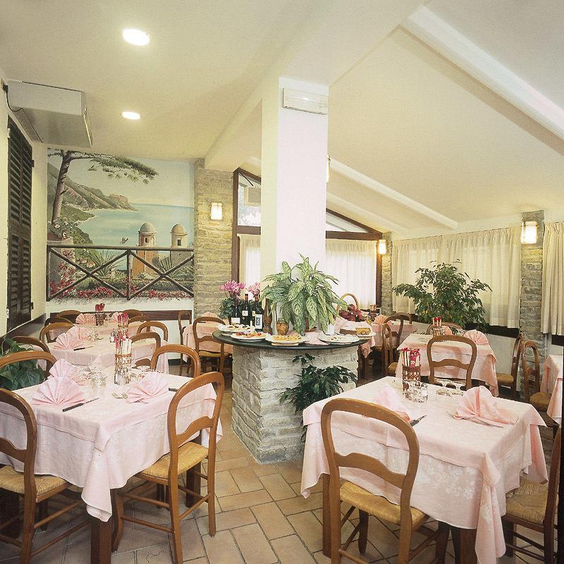 Hotel Ulivi Аренцано Екстериор снимка