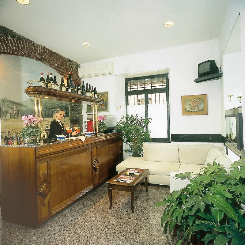 Hotel Ulivi Аренцано Екстериор снимка